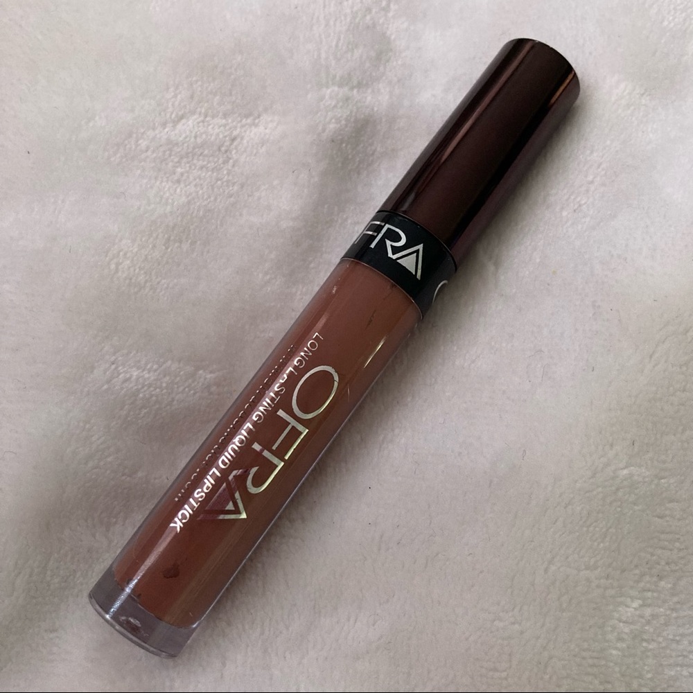Ofra liquid lipstick in Verona.